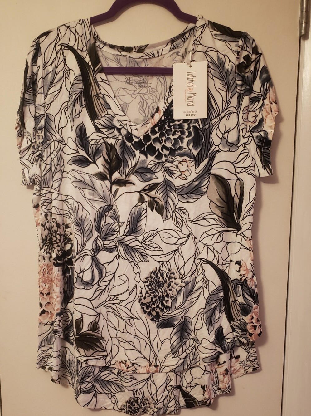 Latched Mama Floral Boyfriend Tee NWT